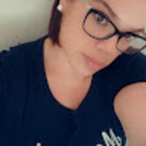 Meet your Posher, Elisa